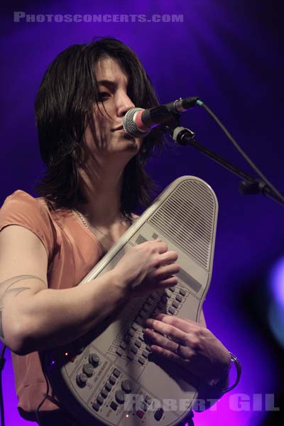 SHARON VAN ETTEN - 2012-03-02 - PARIS - Point Ephemere - 